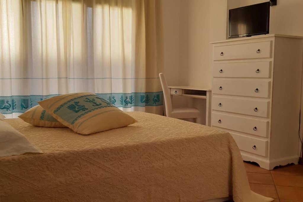 Bella Casa Con Giardino A 10 Minuti Dal Mare Apartment Aglientu Ngoại thất bức ảnh